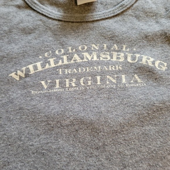 Colonial Williamsburg Travel T-Shirt Size Junior's Small - Picture 3 of 5